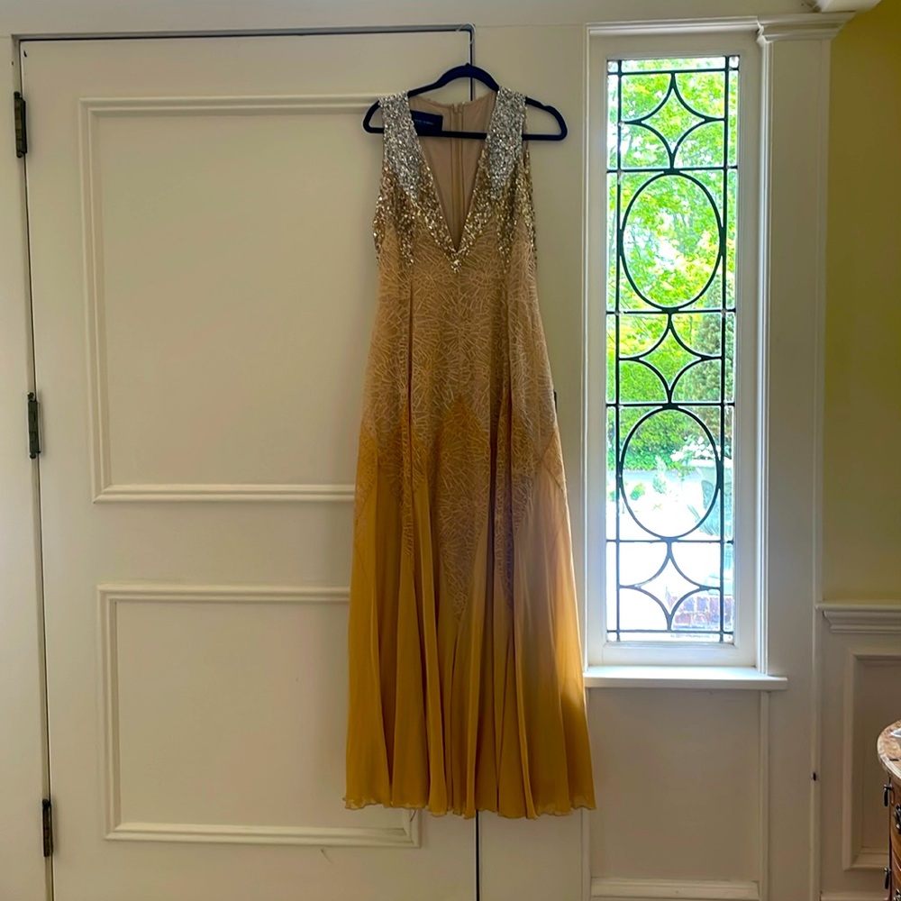 Georges Hobeika beaded and lace Gown - Picture 2 of 15